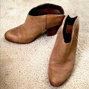 dolce vita Carmel heels